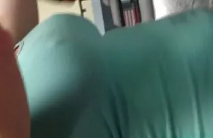 Jeune fille taquine sur cam! film porn en français